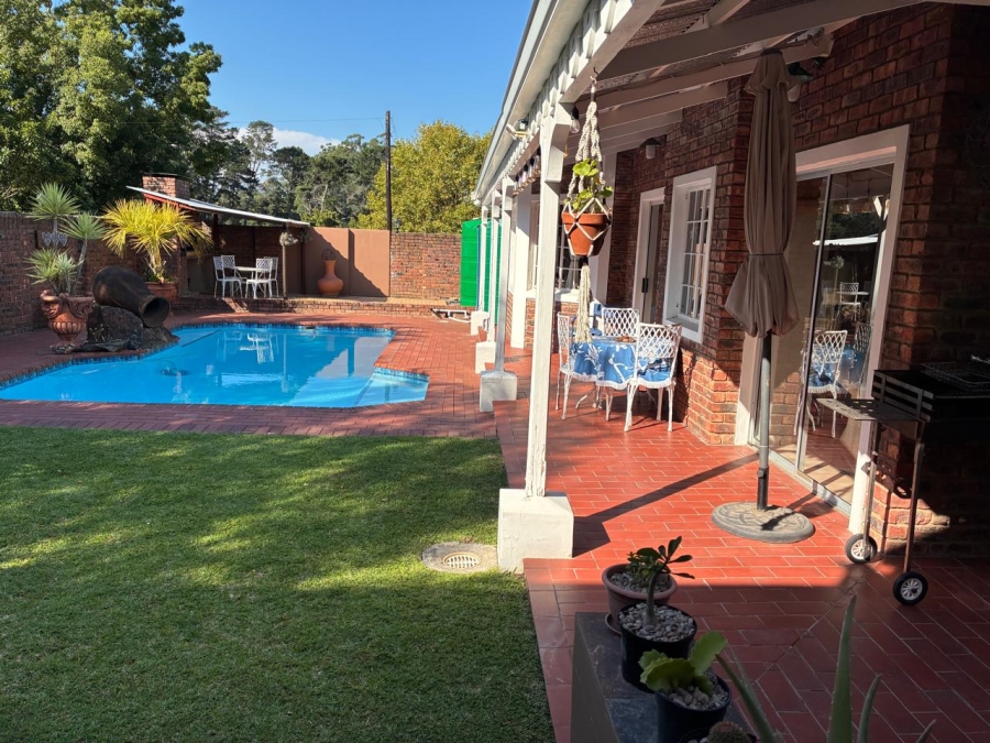 7 Bedroom Property for Sale in Heather Park Western Cape